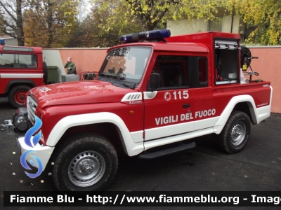 Iveco Massif
Vigili del Fuoco
Comando Provinciale di Milano
Distaccamento Volontario di Inveruno
Ex Nucleo Cinofili
VF 25896
Parole chiave: Iveco Massif VF25896