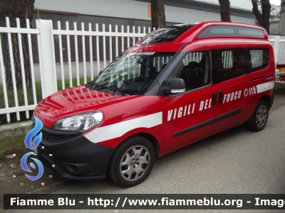 Fiat Doblò XL IV serie
Vigili del Fuoco
Comando Provinciale di Milano
Allestimento Focaccia
VF 28516
Parole chiave: Fiat Doblò_XL_IVserie VF28516