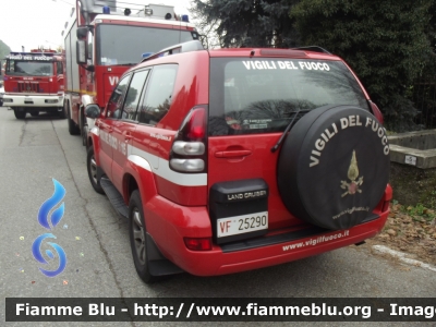 Toyota Land Cruiser II serie
Vigili del Fuoco
Comando Provinciale di Milano
VF 25290
Parole chiave: Toyota Land_Cruiser_IIserie VF25290