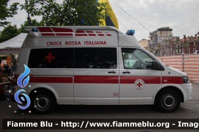 Volkswagen Transporter T5
Croce Rossa Italiana
Comitato Locale di Arona (NO)
Allestiemento EDM
CRI 996AD
Parole chiave: Volkswagen Transporter_T5 Ambulanza