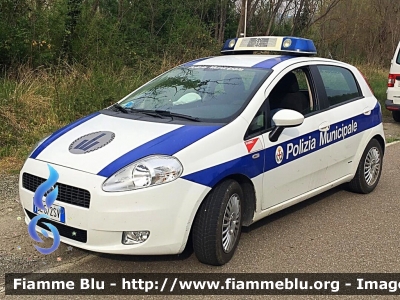 Fiat Punto IV serie
Polizia Municipale Comune di Bobbio (PC)
Parole chiave: Fiat Punto_IVserie