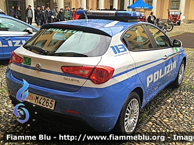 Alfa Romeo Nuova Giulietta restyle
Polizia di Stato
Polizia Di Frontiera
Allestita NCT Nuova Carrozeria Torinese
Decorazione Grafica Artlantis
POLIZIA M4265

Fotografata in occasione della Festa della Polizia 2018 della Questura di Bergamo
Parole chiave: Alfa-Romeo Nuova_Giulietta_restyle POLIZIAM4265