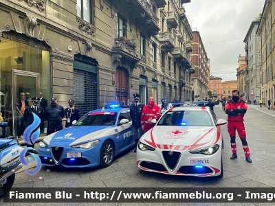 Alfa Romeo Nuova Giulia Q4
Polizia di Stato
Polizia Stradale
POLIZIA M2700
in scorta al Giro d'Italia 2021
Vettura "1"
Fotografata assieme AR Giulia CRI PC
Parole chiave: Alfa-Romeo Nuova_Giulia_Q4