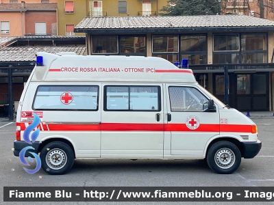 Volkswagen Transporter T4
Croce Rossa Italiana
Comitato di Ottone (PC)
CRI 15074
Parole chiave: Volkswagen Transporter_T4 CRI15074 Ambulanza