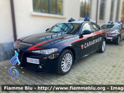 Alfa Romeo Nuova Giulia
Carabinieri
Nucleo Operativo Radiomobile
Allestimento FCA
CC EE 315
CC EE 323
CC EE 319
Parole chiave: Alfa-Romeo Nuova_Giulia CCEE315 CCEE323 CCEE319