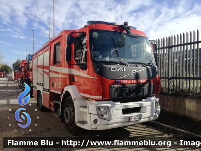 Volvo FL 290 IV Serie 
Vigili del Fuoco 
Comando Provinciale di Napoli 
AutoPompaSerbatoio allestimento BAI
VF 27349

Parole chiave: Volvo FL_280_IVSerie VF27349