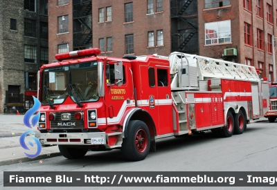 Mack MR690S
Canada
Toronto Ontario Fire Services
