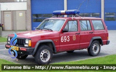 Jeep Cheroke
Nederland - Paesi Bassi
Brandweer Haarlemmermeer
