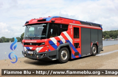 Rosenbauer RT
Nederland - Paesi Bassi
Brandweer Amsterdam-Amstelland
13-9231
