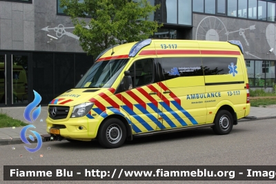 Mercedes-Benz Sprinter III serie Restyle
Nederland - Paesi Bassi
Amsterdam Ambulance
13-117
Parole chiave: Mercedes-Benz Sprinter_IIIserie_Restyle Ambulanza Ambulance