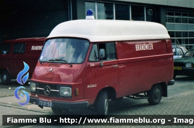 Mercedes-Benz L206D
Nederland - Paesi Bassi
Brandweer Amsterdam
