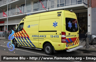 Mercedes-Benz Sprinter III serie
Nederland - Paesi Bassi
Amsterdam Ambulance
Mediumcare
13-415
Parole chiave: Mercedes-Benz Sprinter_IIIserie Ambulanza Ambulance