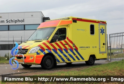 Mercedes-Benz Sprinter III serie
Nederland - Paesi Bassi
Airport Medical Schiphol Airport
Allestito Miesen
12-171
Parole chiave: Ambulanza Ambulance Mercedes-Benz Sprinter_IIIserie