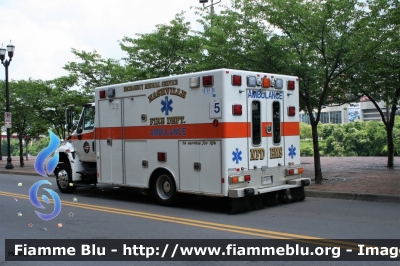 Freightliner ?
United States of America - Stati Uniti d'America
Nashville TN Fire Department
Parole chiave: Ambulanza Ambulance