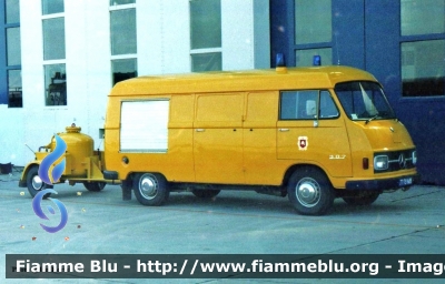 Mercedes-Benz 307
Nederland - Paesi Bassi
Fokker Brandweer Schiphol Oost
