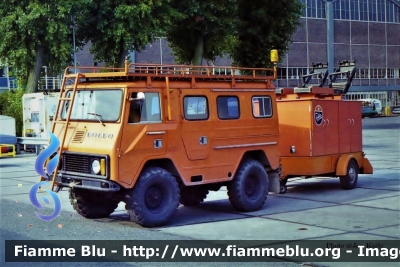 Volvo ?
Nederland - Paesi Bassi
Fokker Brandweer Schiphol Oost
