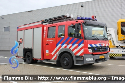 Mercedes-Benz Atego II serie
Nederland - Netherlands - Paesi Bassi
Brandweer Amsterdam Airport Schiphol
Parole chiave: Mercedes-Benz Atego_IIserie