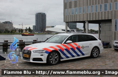 Audi A6 Quattro Avant 8235
Nederland - Paesi Bassi
Politie
