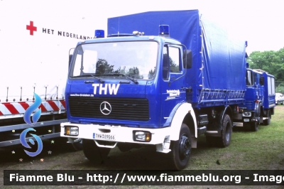 Mercedes-Benz 1017
Bundesrepublik Deutschland - Germania
Technisches Hilfswerk
THW 89066
