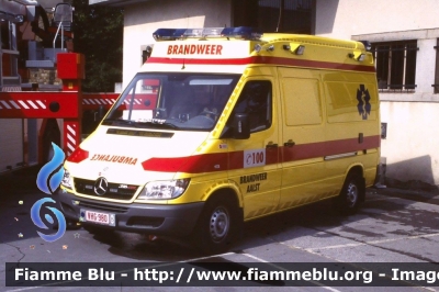 Mercedes-Benz Sprinter II serie
Koninkrijk België - Royaume de Belgique - Königreich Belgien - Belgio
Brandweer Aalst
Parole chiave: Ambulanza Ambulance Mercedes-Benz Sprinter_IIserie