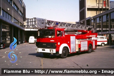 Iveco 140-25
Koninkrijk België - Royaume de Belgique - Königreich Belgien - Kingdom of Belgium - Belgio
Sapeur Pompier Bruxelles
