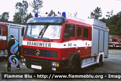 Mercedes-Benz ?
Nederland - Paesi Bassi
Brandweer Angerlo
