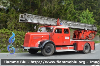 ??
Bundesrepublik Deutschland - Germany - Germania
Feuerwehr Esslingen am Neckar
