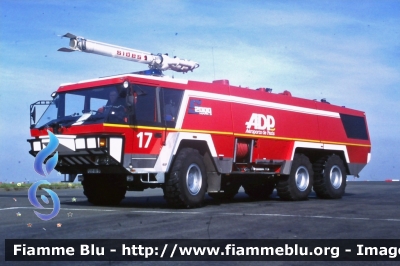 Sides S2000
France - Francia
Sapeur Pompiers Aeroports de Paris
