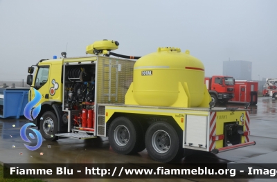 Renault Midlum II serie
Koninkrijk België - Royaume de Belgique - Königreich Belgien - Belgio
Brandweer Fluxys LNG Terminal Zeebrugge.
