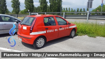 Fiat Punto III serie
Vigili Del Fuoco
Comando Provinciale di Treviso
Veicolo acquisito da confisca
VF 26769
Parole chiave: Fiat Punto_IIIserie VF26769