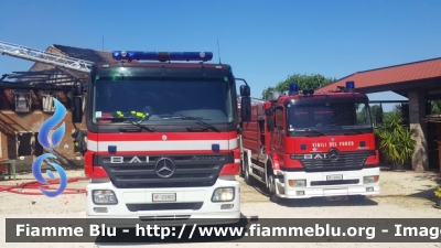 Mercedes-Benz Actros 1841 II serie
Vigili Del Fuoco
Comando Provinciale di Treviso
AutoPompaSerbatoio allestimento BAI
VF 23360
Parole chiave: Mercedes-Benz Actros_1841_IIserie VF23360