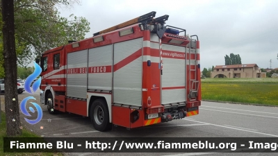 Mercedes-Benz Actros 1841 II serie
Vigili Del Fuoco
Comando Provinciale di Treviso
Distaccamento Permanente di Motta di Livenza (TV)
AutoPompaSerbatoio allestimento BAI
VF 23312
Parole chiave: Mercedes-Benz Actros_1841_IIserie VF23312