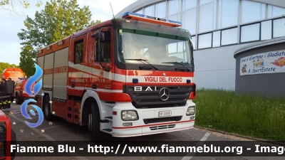 Mercedes-Benz Actros 1841 II serie
Vigili Del Fuoco
Comando Provinciale di Treviso
Distaccamento Permanente di Motta di Livenza (TV)
AutoPompaSerbatoio allestimento BAI
VF 23312
Parole chiave: Mercedes-Benz Actros_1841_IIserie VF23312