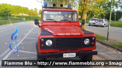 Land Rover Defender 130
Vigili Del Fuoco
Comando Provinciale di Treviso
VF 21245
Parole chiave: Land Rover Defender_130_VF21245