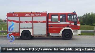 Iveco Eurofire 150E27 I serie
Vigili Del Fuoco
Comando Provinciale di Treviso
Distaccamento Volontario di Gaiarine (TV)
AutoPompaSerbatoio allestimento Iveco-Magirus
Ricondizionato
VF 18775
Parole chiave: Iveco Eurofire_150E27_Iserie