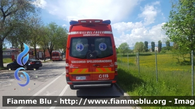 Mercedes-Benz Sprinter III serie restyle
Vigili Del Fuoco
Comando Provinciale di Vicenza
Nucleo Sommozzatori di Vicenza
Allestimento Bollanti
VF 28005
Parole chiave: Mercedes Benz Sprinter_IIIserierestyle