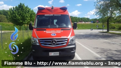 Mercedes-Benz Sprinter III serie restyle
Vigili Del Fuoco
Comando Provinciale di Vicenza
Nucleo Sommozzatori di Vicenza
Allestimento Bollanti
VF 28005
Parole chiave: Mercedes Benz Sprinter_IIIserierestyle