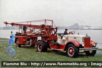 Mack BQ 1933
United States of America - Stati Uniti d'America
Baltimore City MD Fire Department
