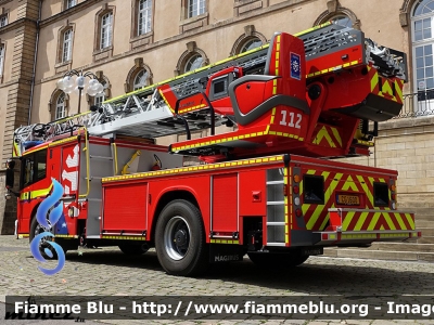 Mercedes-Benz Econic III serie
Grand-Duché de Luxembourg - Großherzogtum Luxemburg - Grousherzogdem Lëtzebuerg - Lussemburgo
CGDIS - Corps Grand-Ducal d'Incendie et de Secours
Parole chiave: Mercedes-Benz Econic_IIIserie