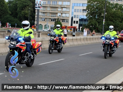 BMW R1200GS
Grand-Duché de Luxembourg - Großherzogtum Luxemburg - Grousherzogdem Lëtzebuerg - Lussemburgo
CGDIS - Corps Grand-Ducal d'Incendie et de Secours
