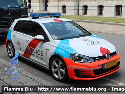 Volkswagen Golf
Grand-Duché de Luxembourg - Großherzogtum Luxemburg - Grousherzogdem Lëtzebuerg - Lussemburgo
Police
