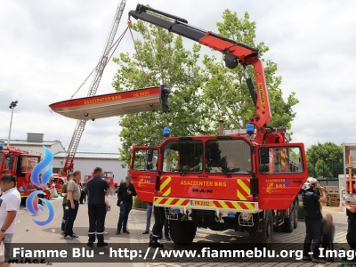 Man?
Grand-Duché de Luxembourg - Großherzogtum Luxemburg - Grousherzogdem Lëtzebuerg - Lussemburgo 
Asazzenter BRS - Bous Réimech Stadtbredimus
