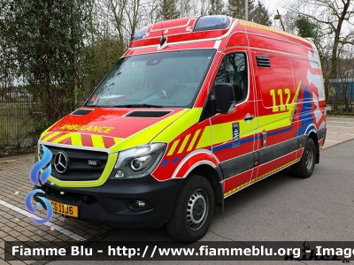 Mercedes-Benz Sprinter III serie restyle
Grand-Duché de Luxembourg - Großherzogtum Luxemburg - Grousherzogdem Lëtzebuerg - Lussemburgo
CGDIS - Corps Grand-Ducal d'Incendie et de Secours
Parole chiave: Mercedes-Benz Sprinter_IIIserie_Restyle Ambulanza Ambulance