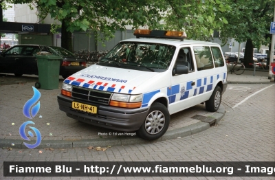 Chrysler Voyager
Nederland - Paesi Bassi
Parkeerkeerpolitie/Parkeer Beheer Rotterdam
