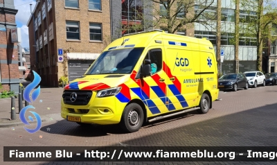 Mercedes-Benz Sprinter IV serie
Nederland - Paesi Bassi
Regionale Ambulance Voorziening (RAV) Region 15 Haaglanden
15-111
Parole chiave: Ambulance Ambulanza