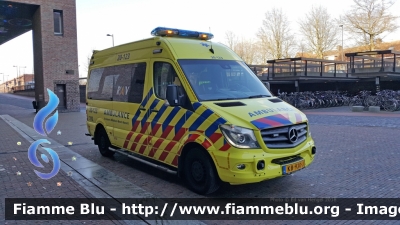 Mercedes-Benz Sprinter III serie restyle
Nederland - Paesi Bassi
Regionale Ambulance Voorziening (RAV) Brabant Midden-West-Noord
Parole chiave: Ambulance Ambulanza