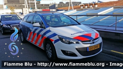 Opel Astra SW IV serie
Nederland - Paesi Bassi
Koninklijke Marechaussee - Polizia militare
