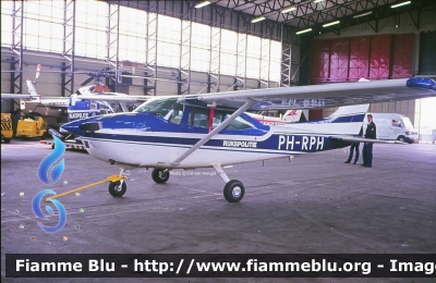 Cessna F172H
Nederland - Paesi Bassi
Rijkspolitie - Polizia Nazionale
PH-RPH
