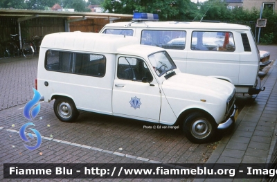 Renault 4 Furgonette
Nederland - Paesi Bassi
Gemeentepolitie Terneuzen
