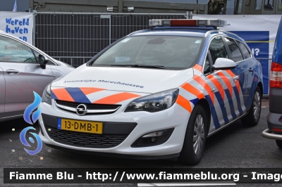 Opel Astra SW IV serie
Nederland - Paesi Bassi
Koninklijke Marechaussee - Polizia militare
